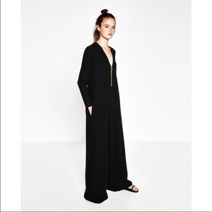 Zara Wide Leg Front Zip Jumpsuit - M